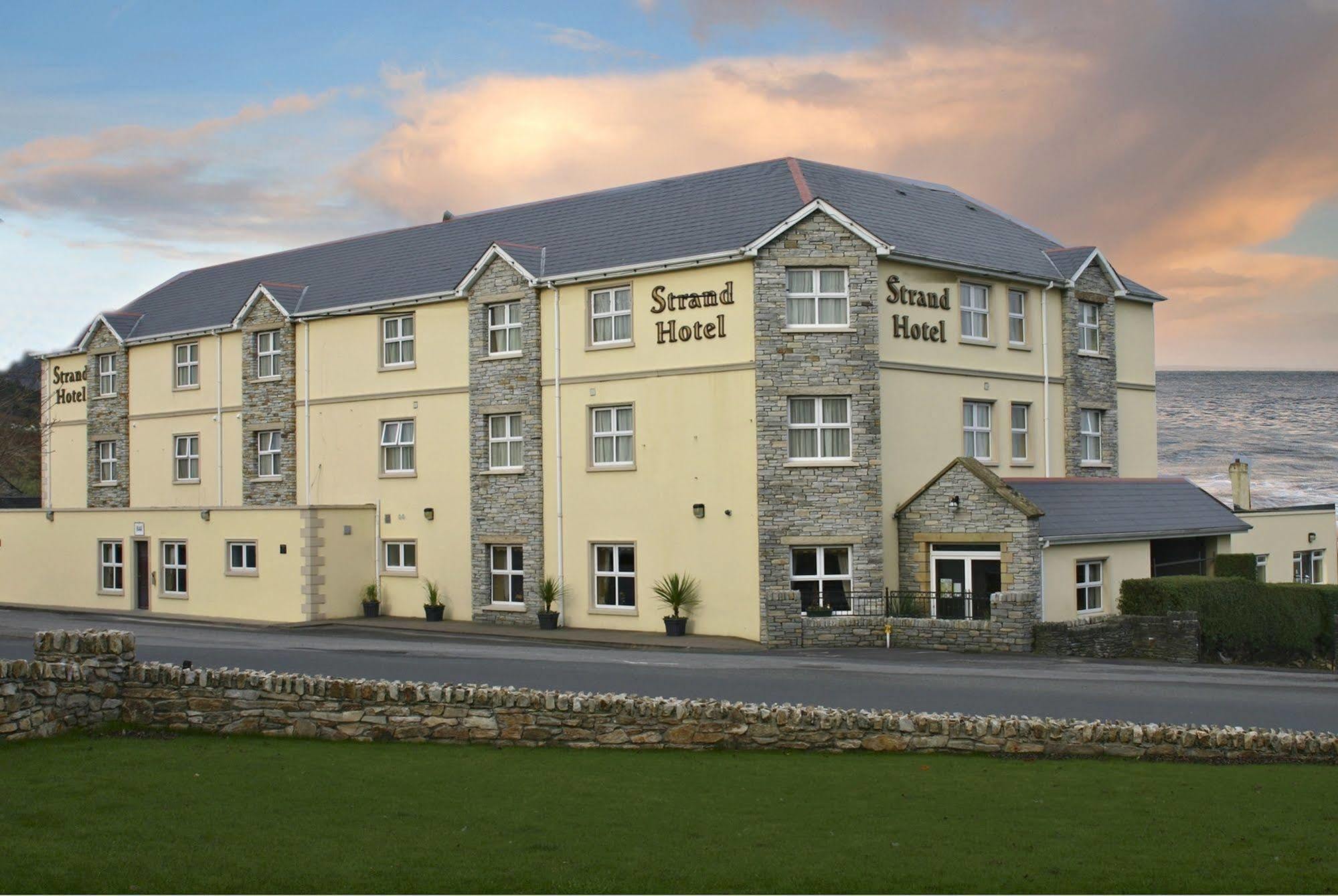 The Strand Hotel Ballyliffin Eksteriør bilde